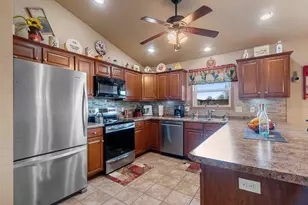 2008 Nature's Way, Menasha, WI 54952 - Photo 4