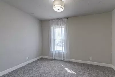 1806 Ashland Street, Oshkosh, WI 54901 - Photo 16