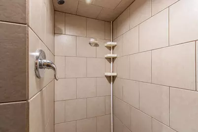 571 Grove Street, Neenah, WI 54956 - Photo 18