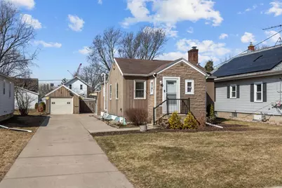 571 Grove Street, Neenah, WI 54956 - Photo 1