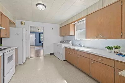 571 Grove Street, Neenah, WI 54956 - Photo 8