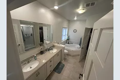 2206 Blue Stem Lane, De Pere, WI 54115 - Photo 8