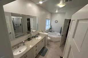 2206 Blue Stem Ln, De Pere, WI 54115 - Photo 8