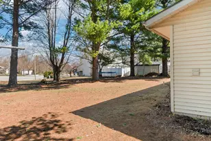 3026 Evergreen Ave, Green Bay, WI 54313 - Photo 30