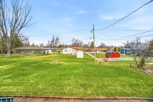 321 Superior St, Omro, WI 54963 - Photo 26