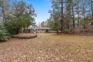 1023 Laverne Dr, Green Bay, WI 54311 - Photo 14