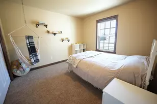 730 Aerostar Ln, Green Bay, WI 54313 - Photo 12