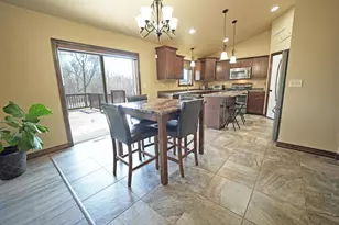 730 Aerostar Ln, Green Bay, WI 54313 - Photo 4