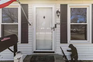 915 Twilight Dr, De Pere, WI 54115 - Photo 2