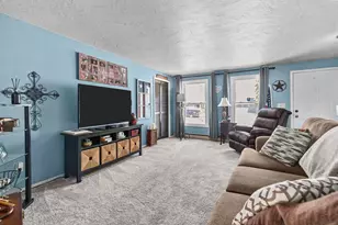 915 Twilight Dr, De Pere, WI 54115 - Photo 4