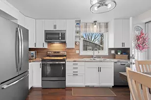 2965 Jauquet Dr, Green Bay, WI 54311 - Photo 8