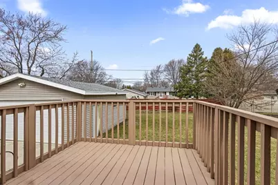 1204 E Park Hills Drive, Appleton, WI 54915 - Photo 6