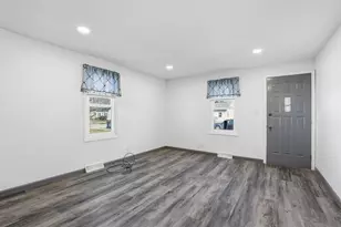 1001 W Grant St, Appleton, WI 54914 - Photo 6