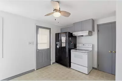 1001 W Grant Street, Appleton, WI 54914 - Photo 2