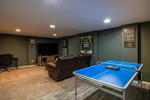 1131 Honeysuckle Ln, Neenah, WI 54956 - Photo 18