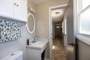 1131 Honeysuckle Ln, Neenah, WI 54956 - Photo 10