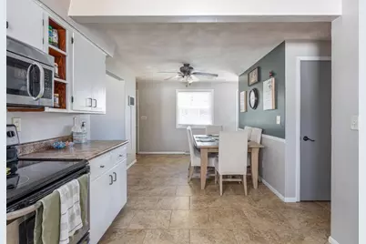 1131 Honeysuckle Lane, Neenah, WI 54956 - Photo 8