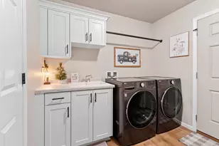 1221 Velsen Rd, Green Bay, WI 54313 - Photo 32