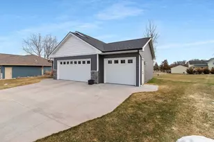 1221 Velsen Rd, Green Bay, WI 54313 - Photo 48