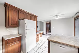 2121 Rose Frances Ct, Green Bay, WI 54311 - Photo 10