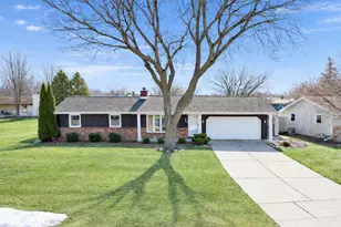 2121 Rose Frances Ct, Green Bay, WI 54311 - Photo 1