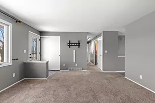 1146 Redwood Ln, Menasha, WI 54952 - Photo 2