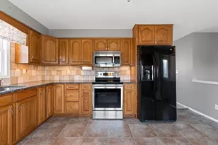 1146 Redwood Ln, Menasha, WI 54952 - Photo 14