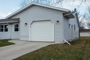1519 Fairlawn Ave, North Fond du Lac, WI 54937 - Photo 2