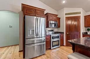 1979 Kettle Creek Dr, De Pere, WI 54115 - Photo 14