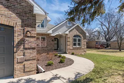 3366 Harbor Bay Road, Oshkosh, WI 54901 - Photo 2