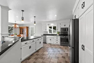 2763 S Memorial Drive, Green Bay, WI 54313 - Photo 8