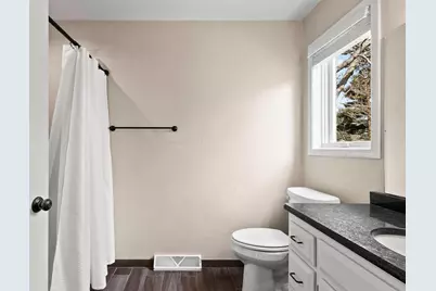 2763 S Memorial Drive, Green Bay, WI 54313 - Photo 28