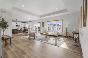 8347 Marlo Ave, Neenah, WI 54956 - Photo 10