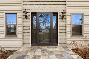 2415 Parkside Dr, Oshkosh, WI 54901 - Photo 2