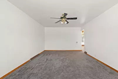 1619 Orchard Drive, Manitowoc, WI 54220 - Photo 6