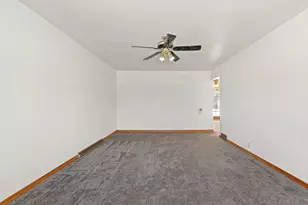 1619 Orchard Dr, Manitowoc, WI 54220 - Photo 6