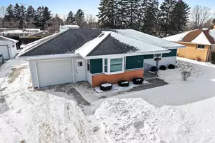 1619 Orchard Dr, Manitowoc, WI 54220 - Photo 44