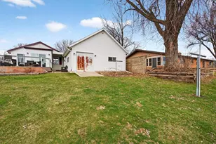 739 Park St, Wrightstown, WI 54180 - Photo 36