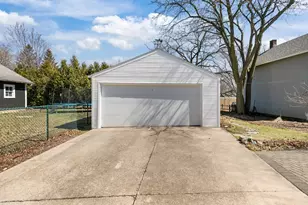 730 Powers St, Oshkosh, WI 54901 - Photo 28