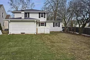 1823 N Alvin St, Appleton, WI 54911 - Photo 2