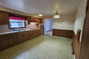 1823 N Alvin St, Appleton, WI 54911 - Photo 10