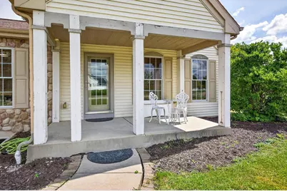 4424 Harbor Village Drive, Omro, WI 54963 - Photo 4