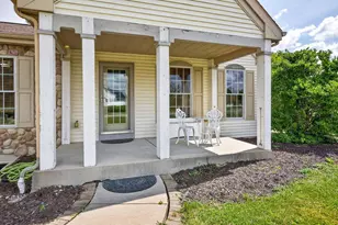 4424 Harbor Village Dr, Omro, WI 54963 - Photo 4