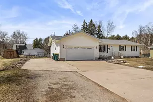 1109 Morningside Ct, Marinette, WI 54143 - Photo 28