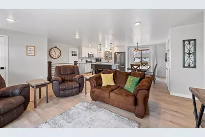 1855 St Agnes Drive, Green Bay, WI 54304 - Photo 6