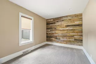 1881 W Main St, Appleton, WI 54911 - Photo 10