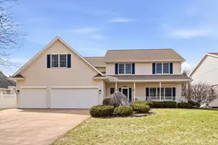 1081 S Violet Ln, Appleton, WI 54914 - Photo 2