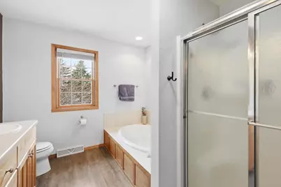 1081 S Violet Lane, Appleton, WI 54914 - Photo 18