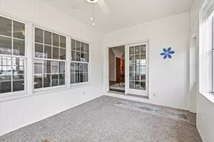 1081 S Violet Ln, Appleton, WI 54914 - Photo 10