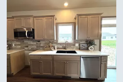 2050 Bear Paw Trail, Sherwood, WI 54130 - Photo 4